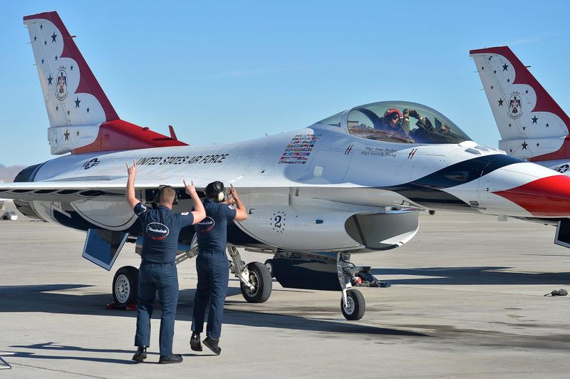 Illustration for article titled Thunderbirds Are Go! Check Out These Sweet Shots Of The Team Readying For The '16 Season